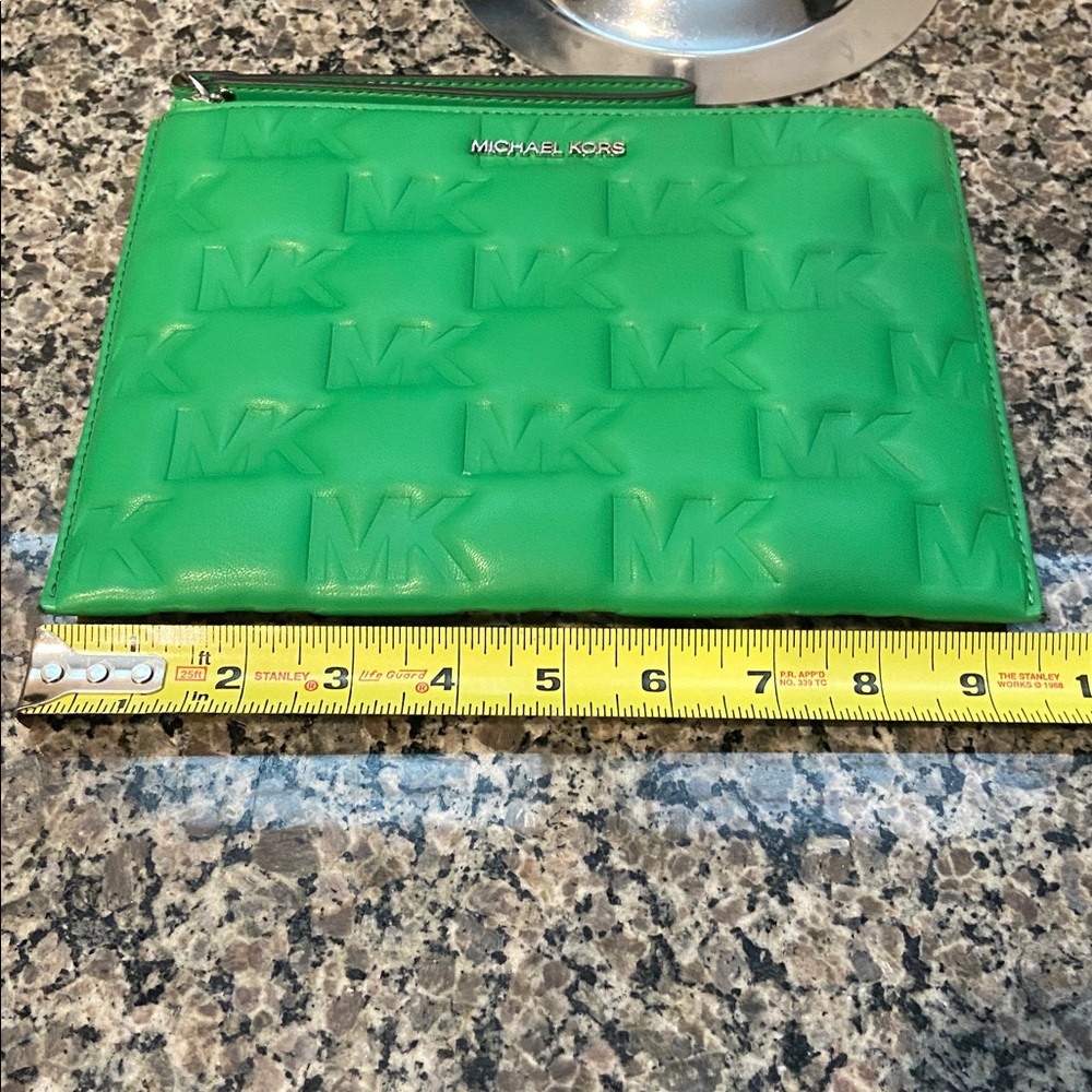 Michael Kors NWOT Embossed XL Wristlet - Picture 10 of 11
